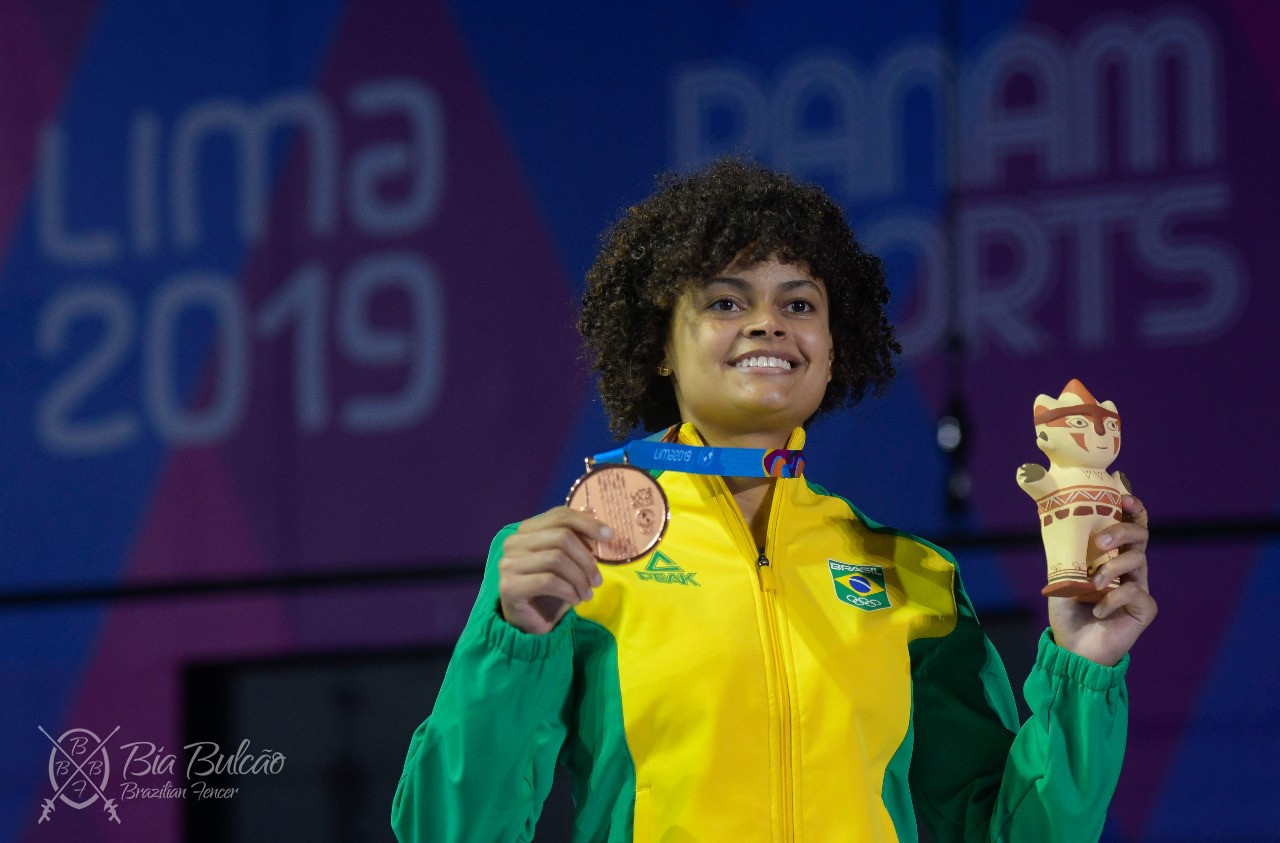 Bia Bulcão, bronze em Esgrima no Pan 2019, é patrocinada CF!